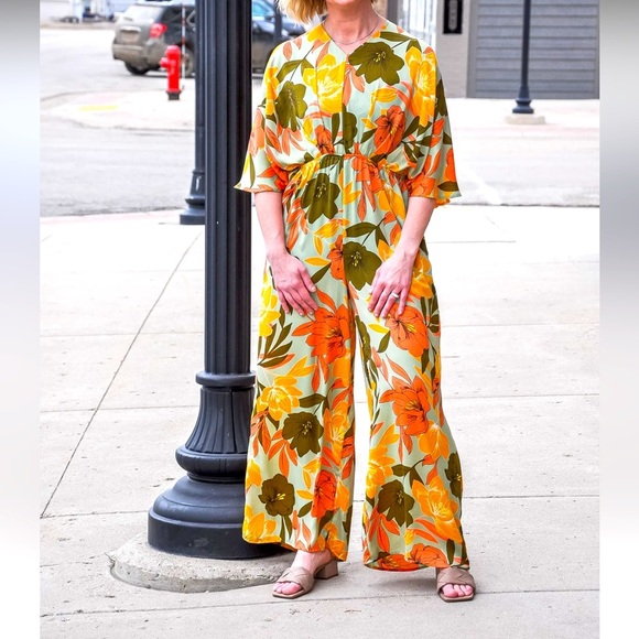 easel Pants - Easel Tropical Print Jumpsuit Size Large New with Tags